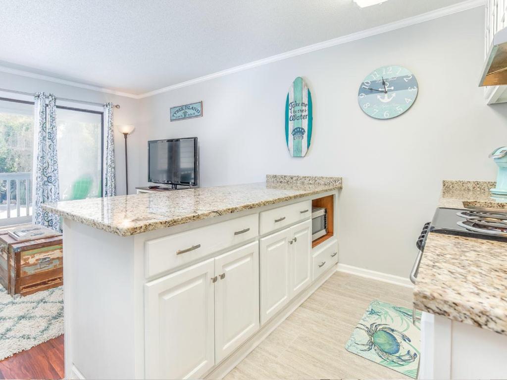 Beach Racquet A127 Apartment Tybee Island Bagian luar foto